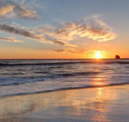 Madeline's View -a Smart And Modern 1 Bed With The Bonus Of A Large Driveway Parking Area