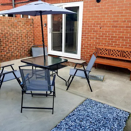 Madeline's View -a Smart And Modern 1 Bed With The Bonus Of A Large Driveway Parking Area Semesterbostad *